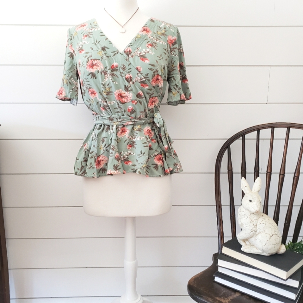 Loft flutter sleeve top floral print